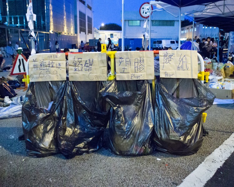 recycling_hong_kong_occupy_central-749x600