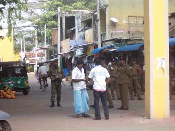 වැල්ල ප්‍රදේශය හමුදාකරණය වෙමින් තිබේ