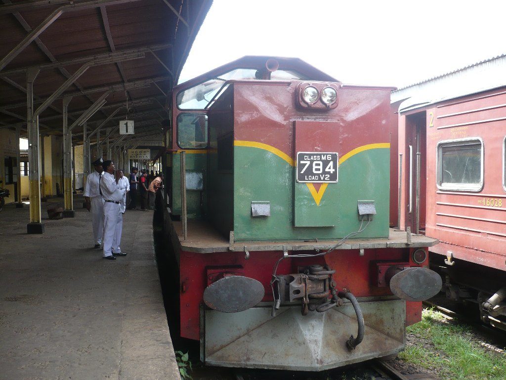 badulla Railway station sri lanka (6)