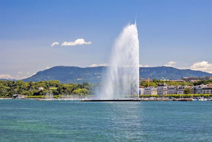 jet-deau-geneva-switzerland-shutterstock_610968776